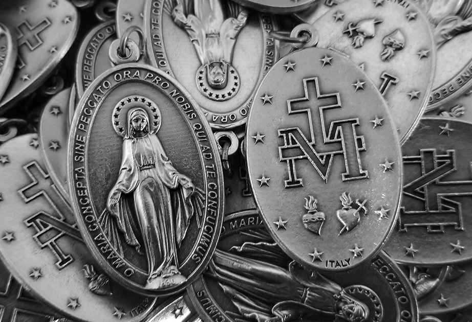 Miraculous Medals - Latin - Image 2