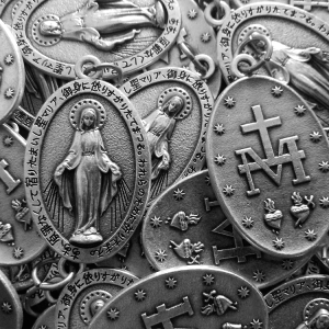 Miraculous Medals - Japanese