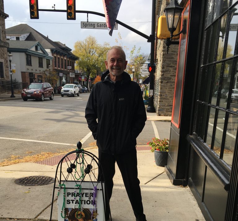 Sidewalk Prayer Station